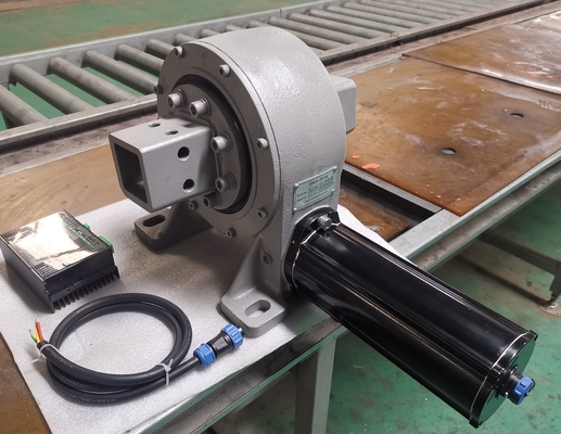 خرید 42CrMo Electric Slew Drive Enlcosed House Slewing Ring Drive online manufacture