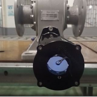 کرم ساعت شنی ردیاب خورشیدی Slew Drive